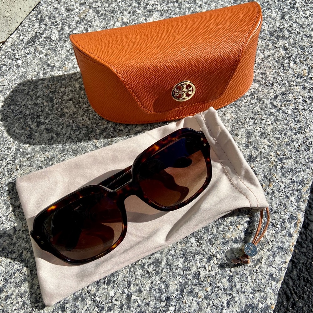 😎😎Tory Burch Sunglasses - tortoise shell